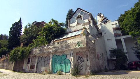 Z metropole - Prázdné domy