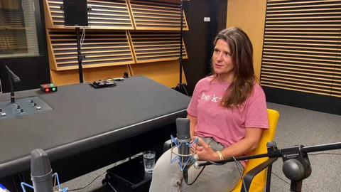 Background ČT24 - Jana Ciglerová