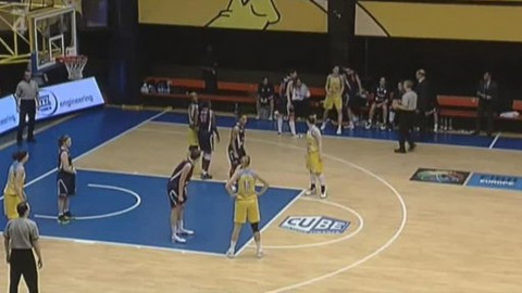 Evropská liga v basketbalu - ZVVZ USK Praha - Cras Basket Taranto
