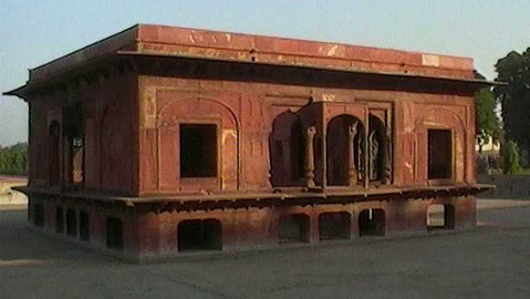 Objektiv - 30. listopadu 2003