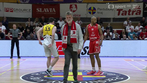 Maxa NBL - BK KVIS Pardubice - Sršni Photomate Písek