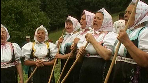 Objektiv - 18. července 2004