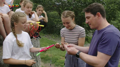 V pohybu! - 2/12 Skákající hlavy