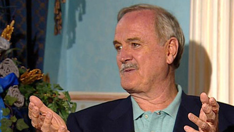Na plovárně - John Cleese