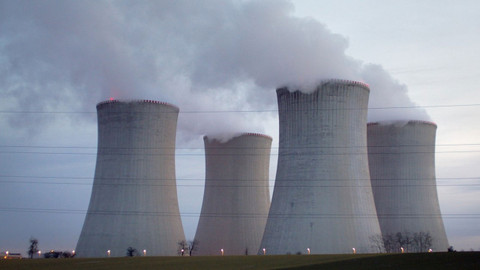 Vytrvalí - 1/3 Pod povrchem