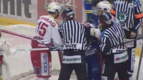 Buly hokej - Bílí Tygři Liberec - HC MOUNTFIELD