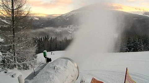 Turbulence - 8. ledna 2012