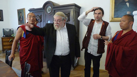 Když kultura svádí jinou