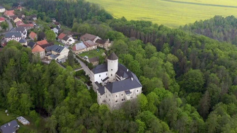 Krajinou příběhů českých hradů známých i neznámých - Epizoda 2/9