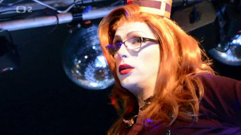 Queer - Travesti po anglicku