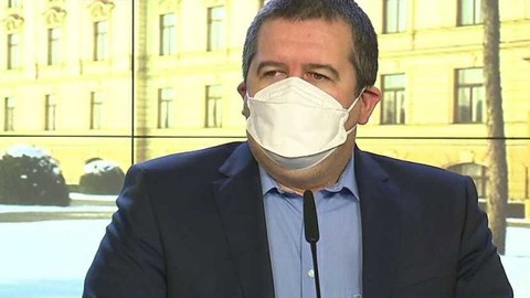 Mimořádné pořady ČT24 - Zpřísnění opatření v Česku