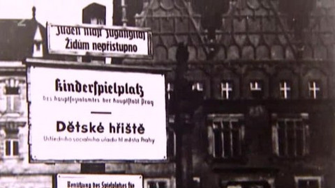 Ta naše povaha česká - Popírači holocaustu