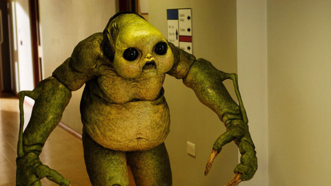 Dobrodružství Sarah Jane - 2/10 Pomsta Slitheenů – 2. část