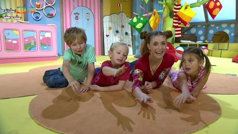 Hýbánky - Pod našim okýnkem