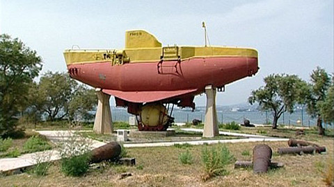 Lodě, které psaly historii - 8/9 Batyskaf - deset tisíc metrů pod mořem