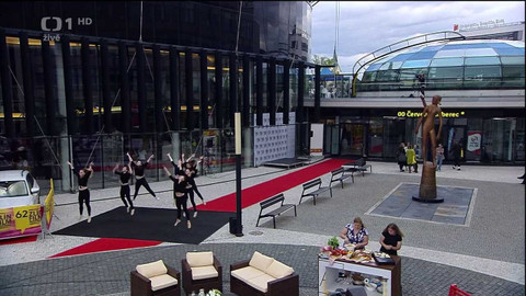 Sama doma - 27. května 2022