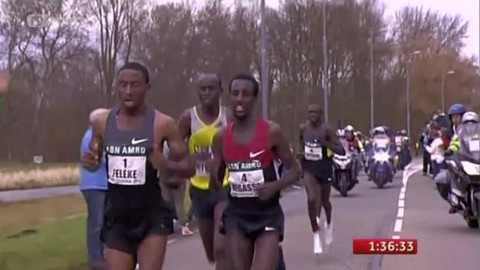 IAAF Athletix - IAAF Athletix Magazine 2013