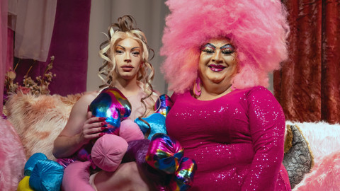 Chi Chi na gauči - 5/7 Creative Swine: Mít vztah je jako běhat maratony