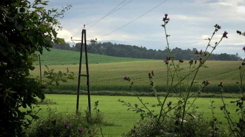 Kapka vody - Elektrické vedení v krajině