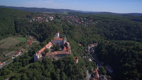 Středověké srdce Evropy - 2/10 První gotické hrady