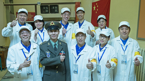 KOSMO - 3/5 Smrt docenta