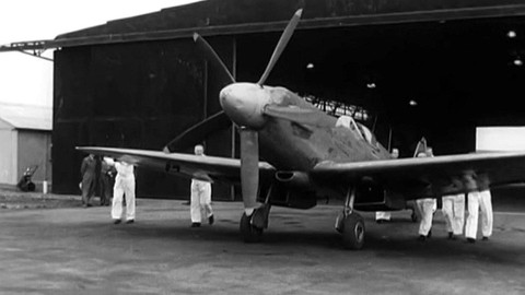 Britská pevnost proti Hitlerovi - 4/8 Boj ve vzduchu