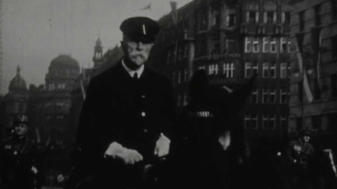 Zrod Československa: vznik státu na filmovém pásu - 12. Oslava patnáctiletého výročí naší samostatnosti