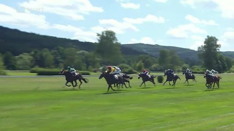 Jezdectví - Festivalový dostihový pohár Josefa Váni 2014 Karlovy Vary