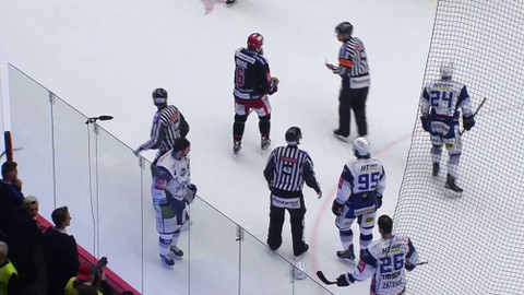 Buly hokej - HC Oceláři Třinec - HC Kometa Brno