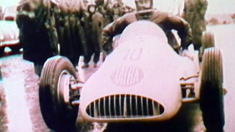 Za svědky minulosti - Vůně benzínu