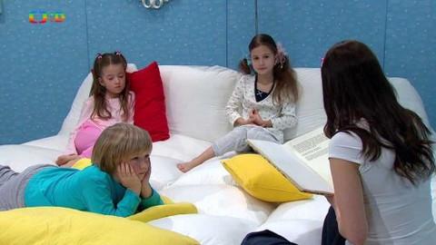 Malovaná čítanka - Domácí skřítkové. O kohoutkovi a slepičce