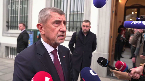 90’ ČT24 - EU hledá řešení, jak pomoct Ukrajině