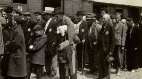 Příběhy 20. století - 5/8 Červený kříž a likvidace ghetta Theresienstadt