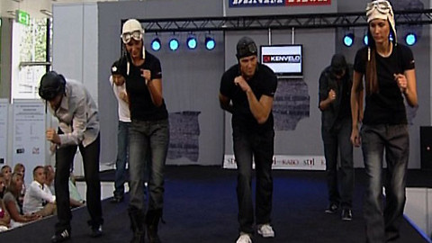 Móda - Extravagance - Manýry - 13. září 2008