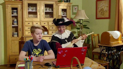 Nauč tetu na netu - Pirátství