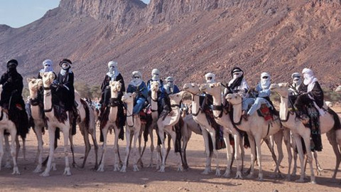 Až na kraj světa - 5/13 Zakázaná země