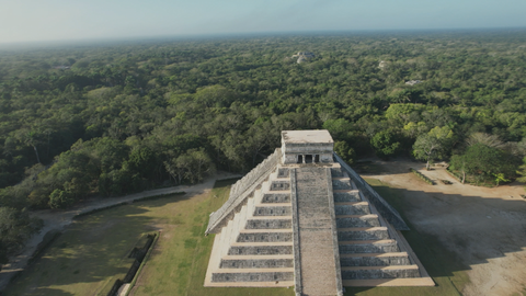 Starobylé stavby - 3/6 Chichén Itzá