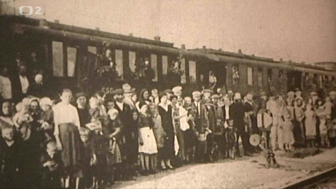 Interhelpo - Historie jedné iluze