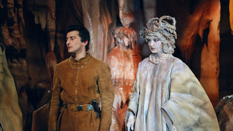 Víla z jeskyně zla