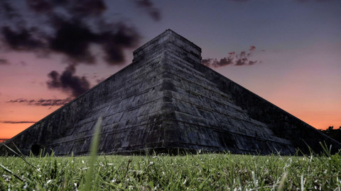 Luštitelé záhad - 7/12 Chichén Itzá