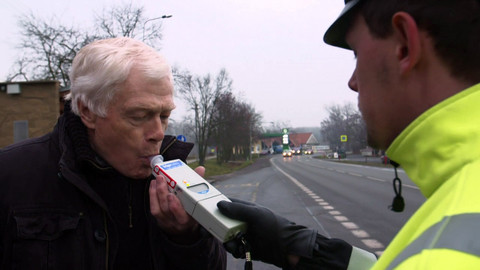 Auto Moto Revue - Jak z běžného auta udělat – vytuněného krasavce