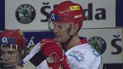 Buly hokej - HC Znojemští Orli - HC Oceláři Třinec