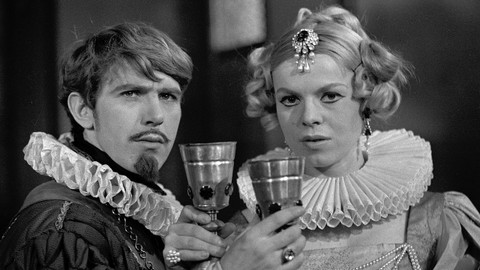 Píseň pro Rudolfa III. - 4/9 Albrecht z Valdštejna