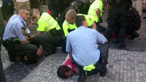 Pološero - Pomáhat a chránit