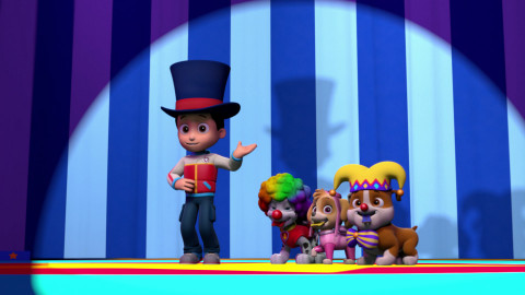 Tlapková patrola - Tlapky zachraňují bazén / Cirkus Tlapky