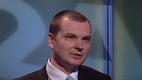 Před půlnocí - 12. února 2009