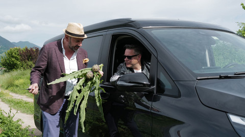 Manu a Matěj - 3/10 Slunce, seno, buvoli