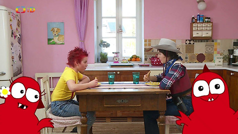 Draci v hrnci - Burákové máslíčko přidej klidně, babičko.