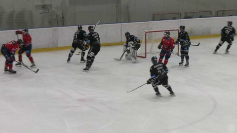 Univerzitní liga ledního hokeje - BLACK DOGS BUDWEIS - UK Kings Prague