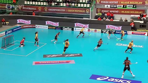 Pohár mistrů 2015 ve florbalu žen - Piranha Chur - Herbadent Praha 11 SJM
